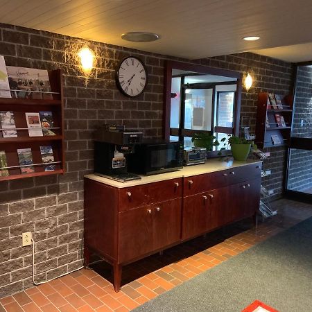 Motel Le Transit Мон Сент Илер Екстериор снимка